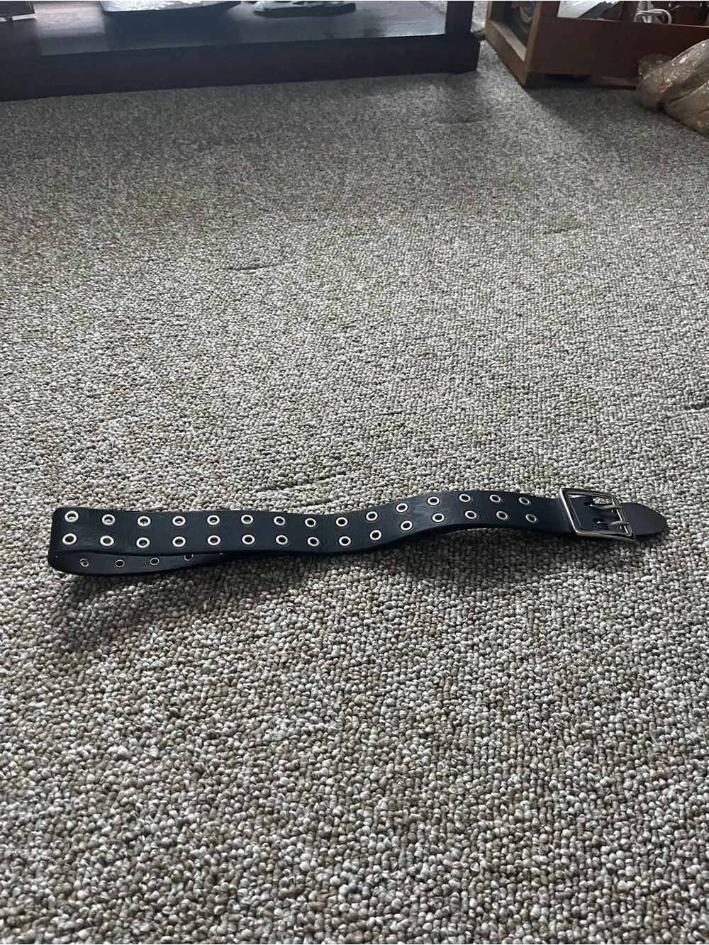 Black Women’s Double-Prong Grommet Belt